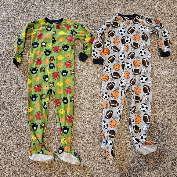 Kids Carter's Green Monster and Gray Sports Footies Size 6 - Picture 1 of 5